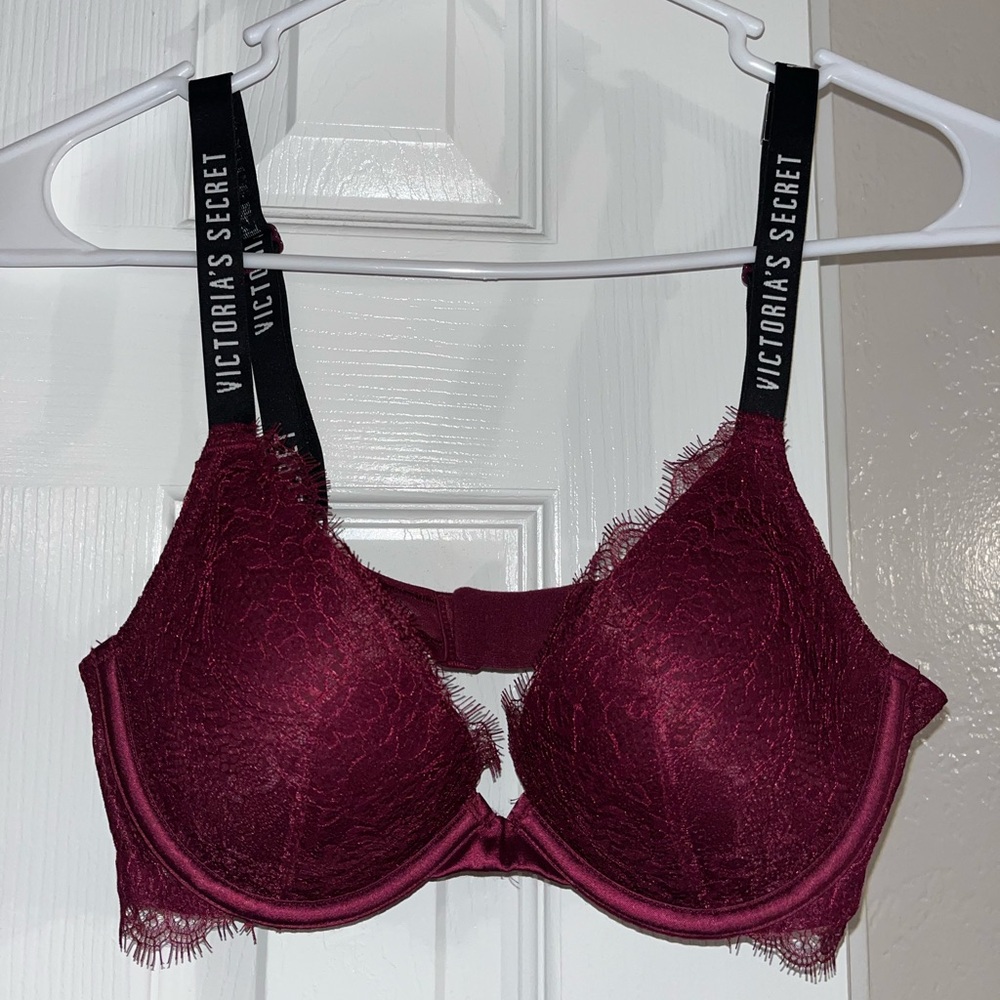 Victoria Secret Bra size 32 C